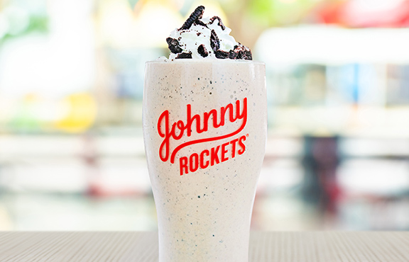 Oreo<sup>®</sup> Cookies & Cream Shake