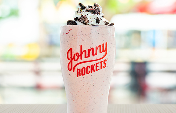 Oreo<sup>®</sup> Strawberry Crumble Shake